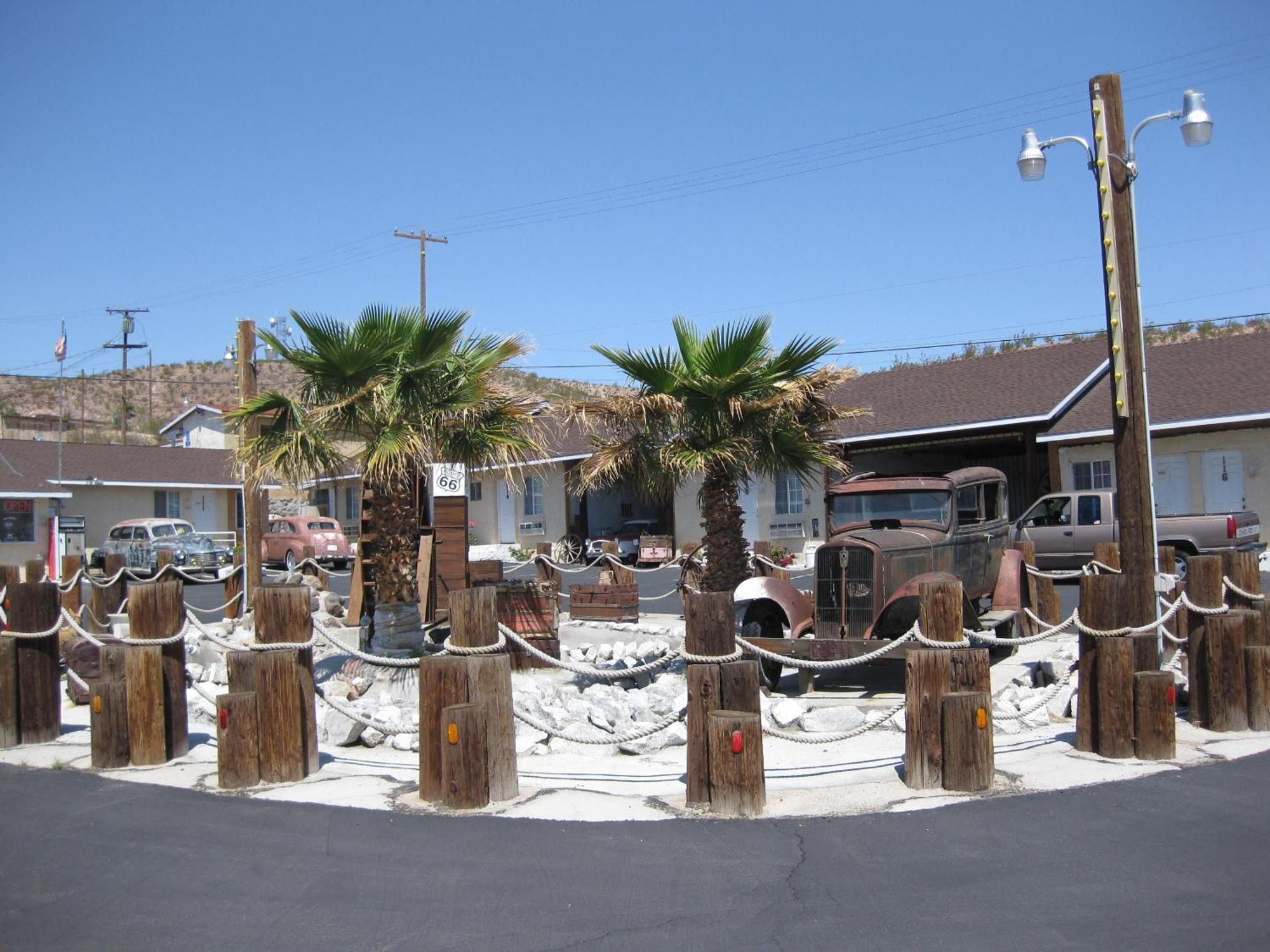 Route 66 Motel Barstow Exterior photo