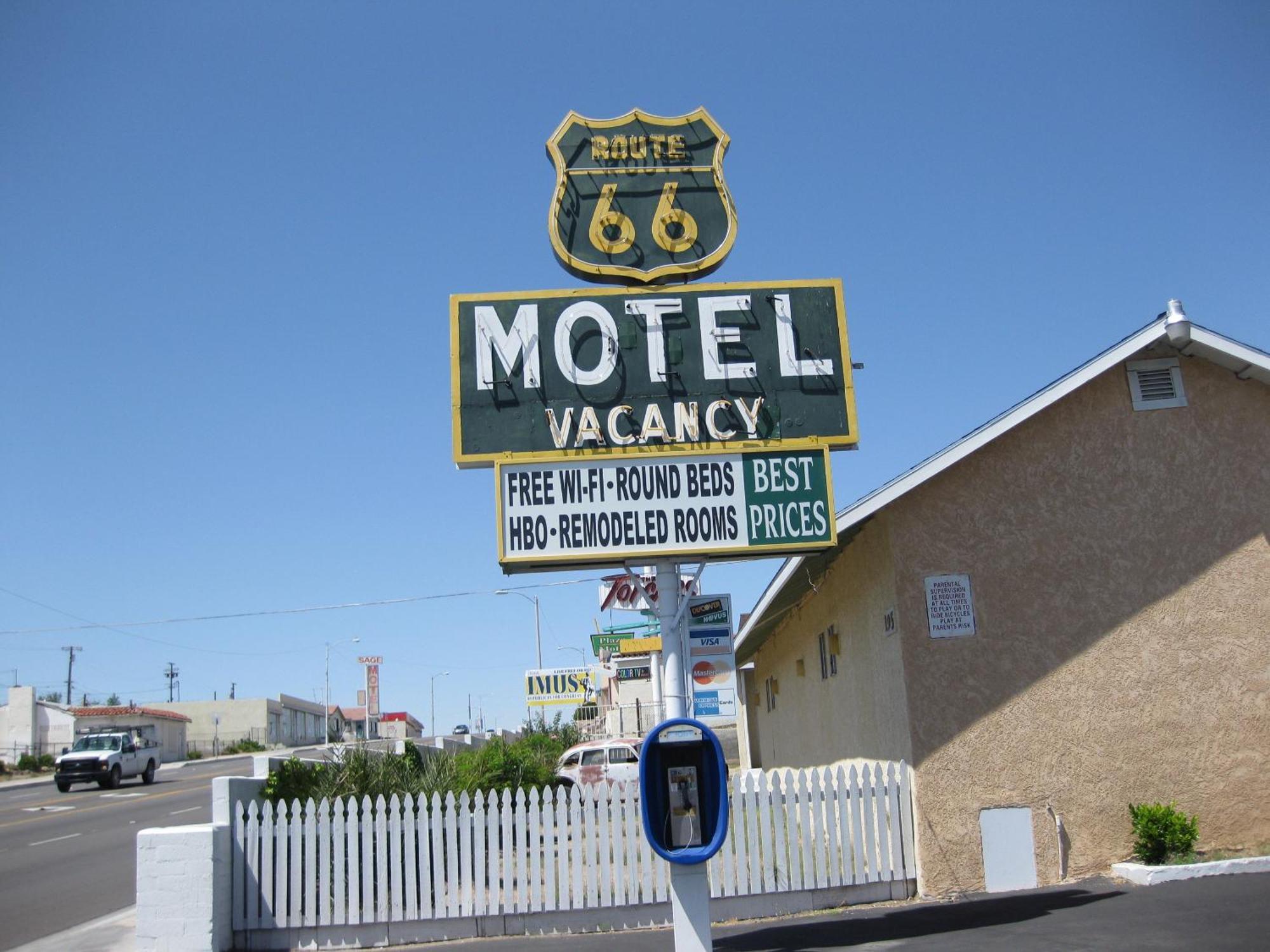 Route 66 Motel Barstow Exterior photo