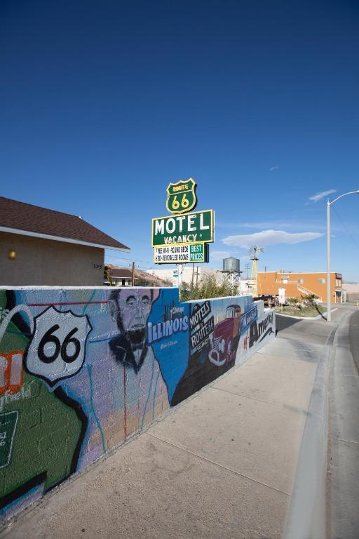 Route 66 Motel Barstow Exterior photo